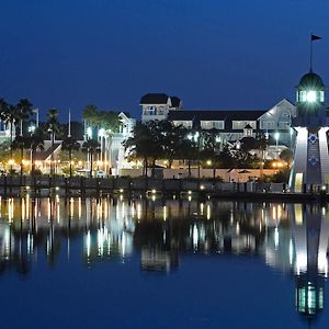 Disney'S Yacht Club Resort